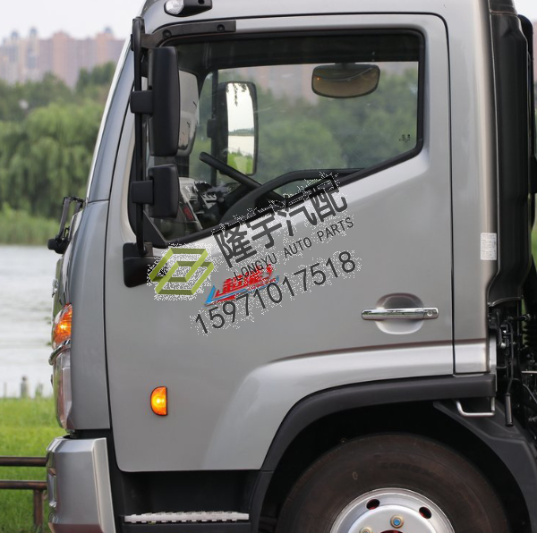  2022款東風多利卡D6D7D8超能版上車踏板護罩護殼貨車配件